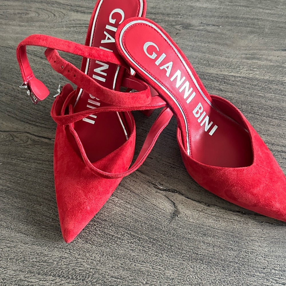 Gianni Bini Red Suede Heels - Picture 2 of 7